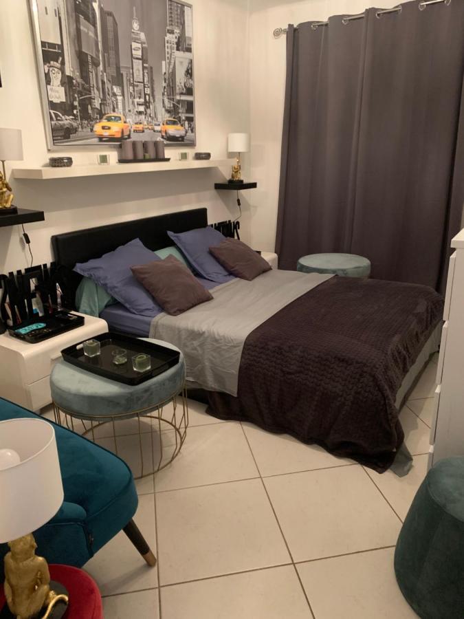 Chambre Dans Guest House Borrigo Mentone Esterno foto